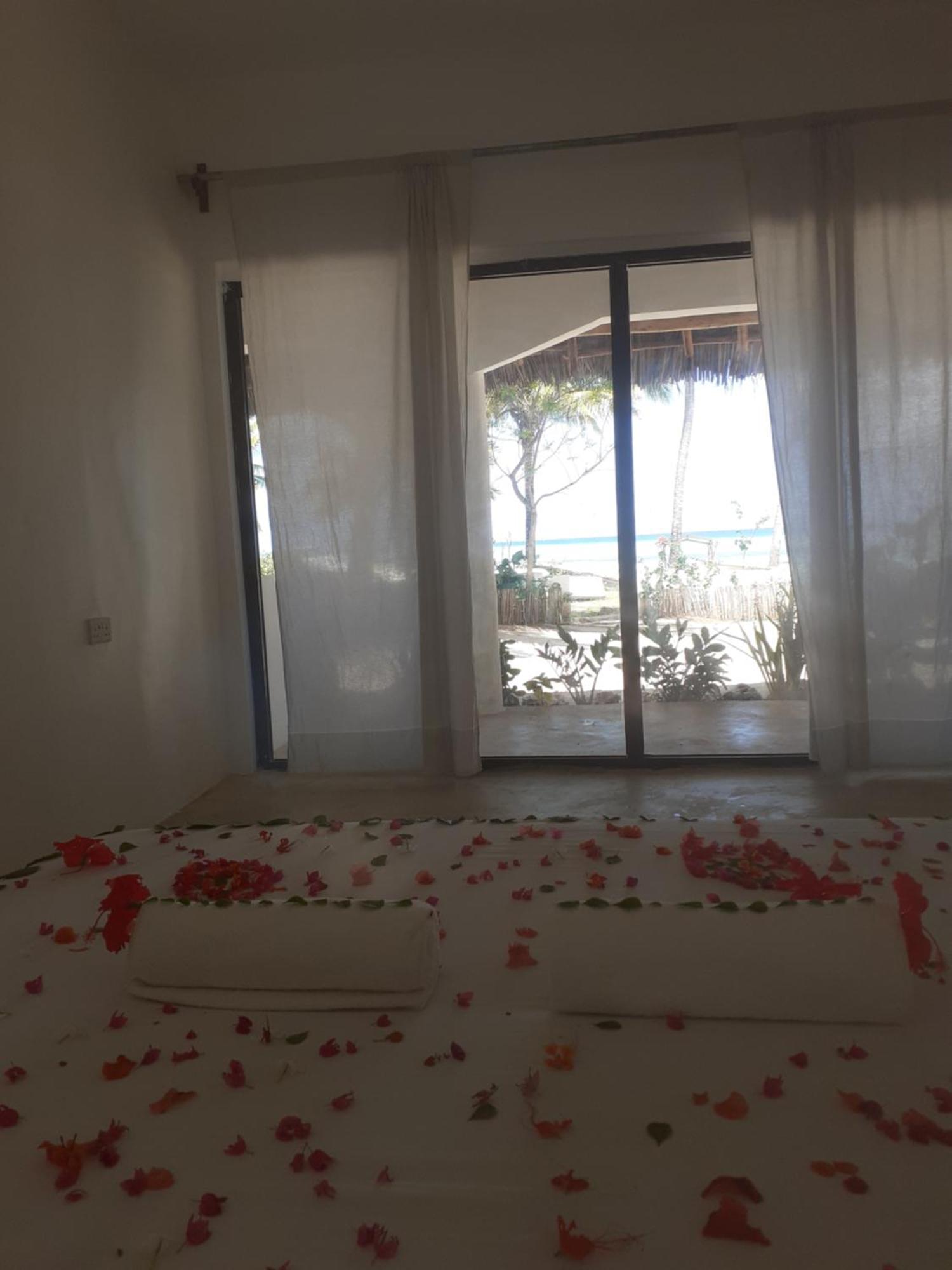 فندق Maua Beach كيزيماكزي الغرفة الصورة